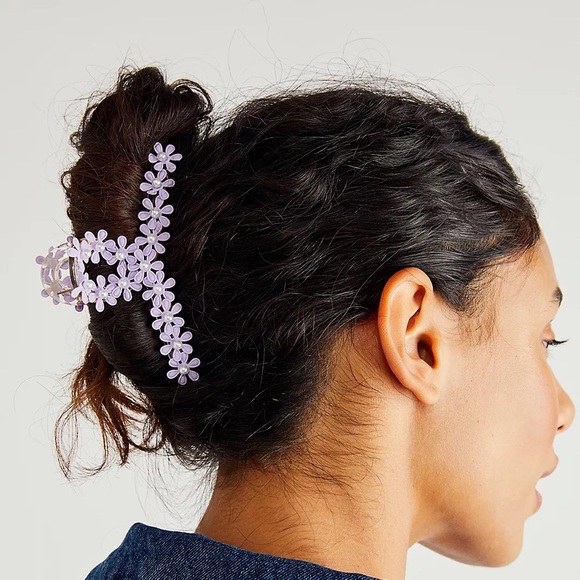 Free People Accessories - 🆕 Free People Cornwall claw